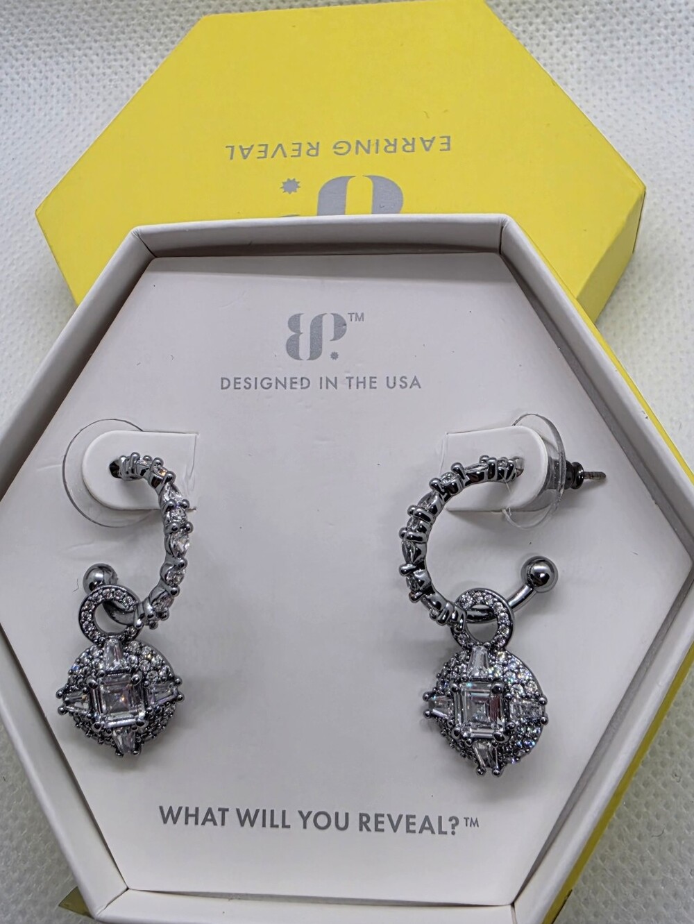 BP Classy Queeb Earrings